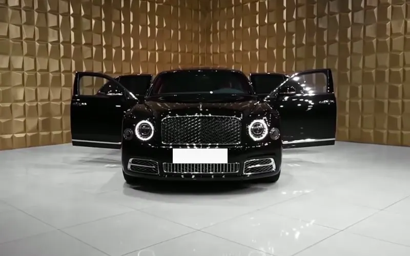 Bentley-Mulsanne-2022-VIP-car-hire.webp