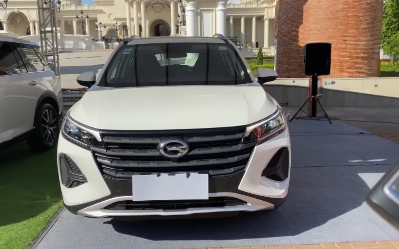 GAC-GS4-2023-rental-Dubai.webp
