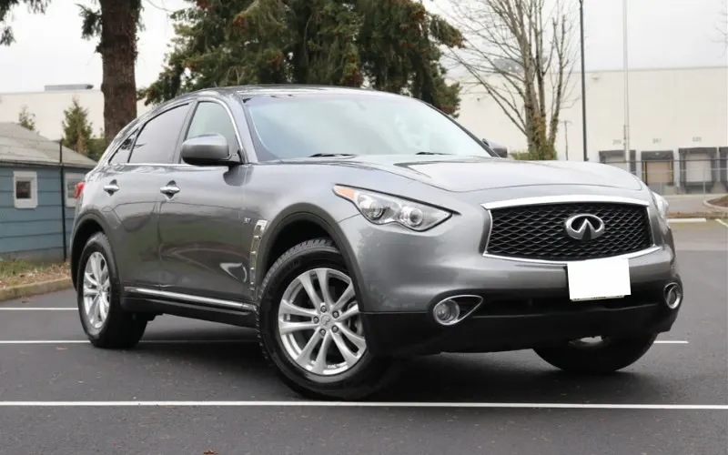 Infiniti-QX70-2018-affordable-SUV-hire.webp
