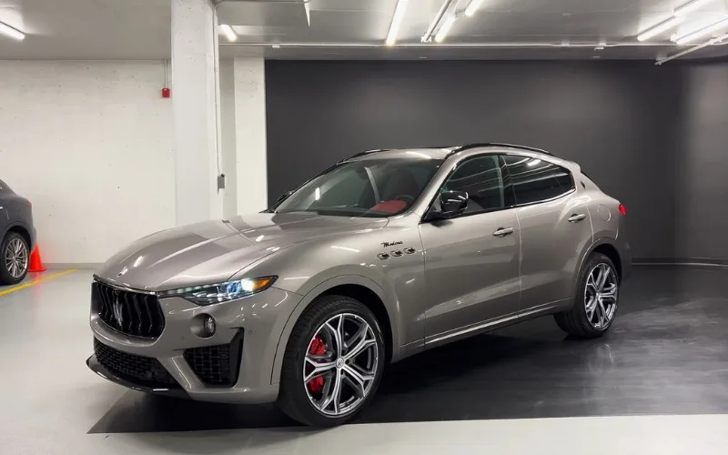 Maserati-Levante-S-2022-chauffeur-service.webp
