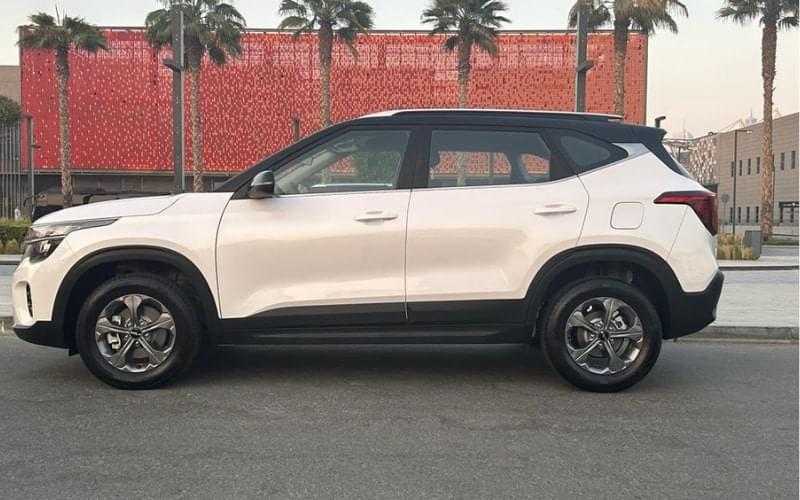 Rent-Kia-Seltos-2024-for-Travel.jpg